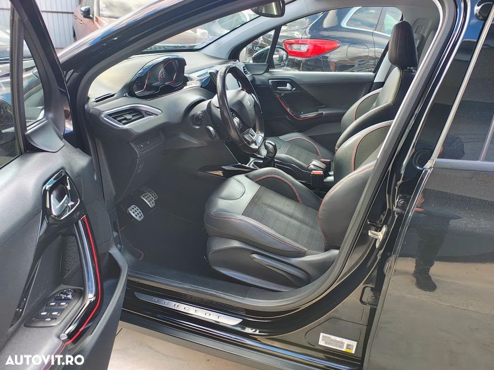 Peugeot 2008 PureTech 110 Stop&Start GT-Line Edition - 12