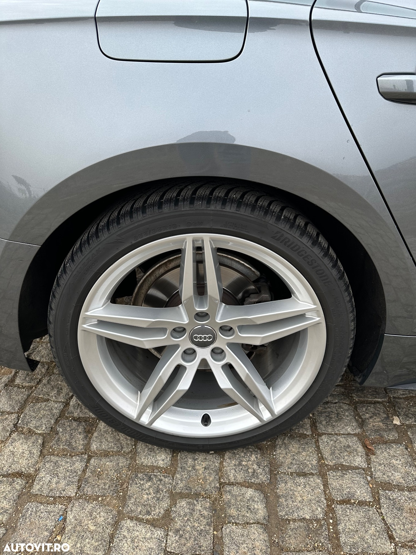 Volkswagen Passat - 12