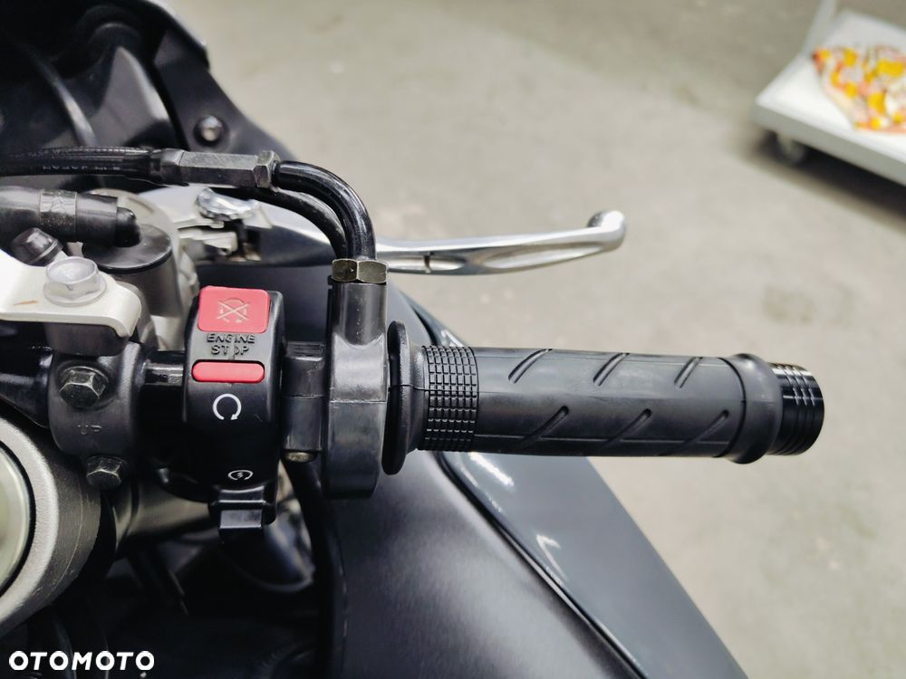 Honda CBR - 15
