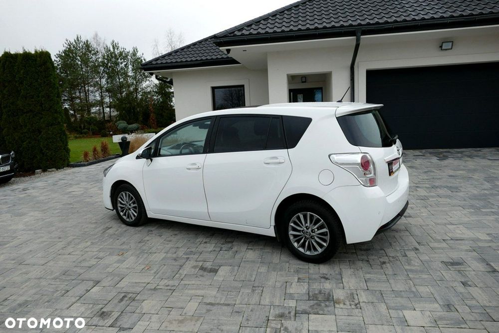 Toyota Verso 1.6 D-4D Premium - 12