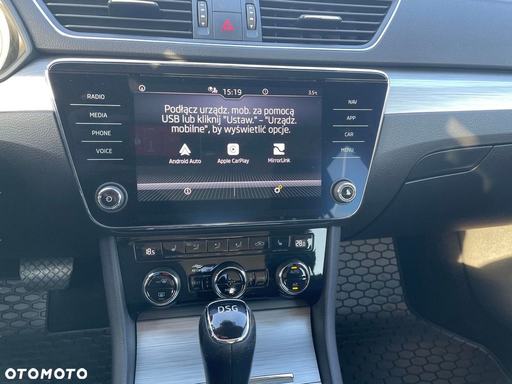 Skoda Superb 2.0 TDI DSG Ambition - 15