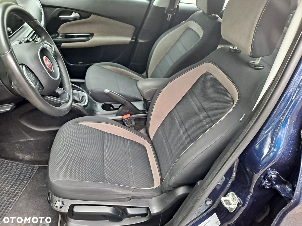 Fiat Tipo 1.6 MultiJet 16v Lounge - 19