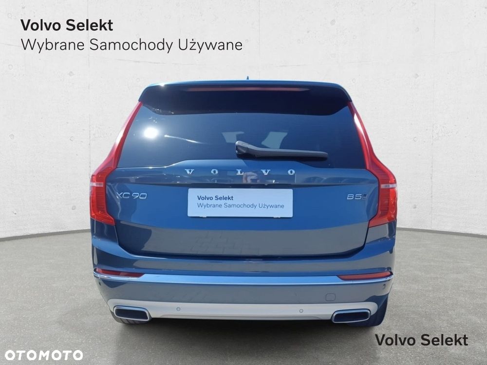 Volvo XC 90 - 7