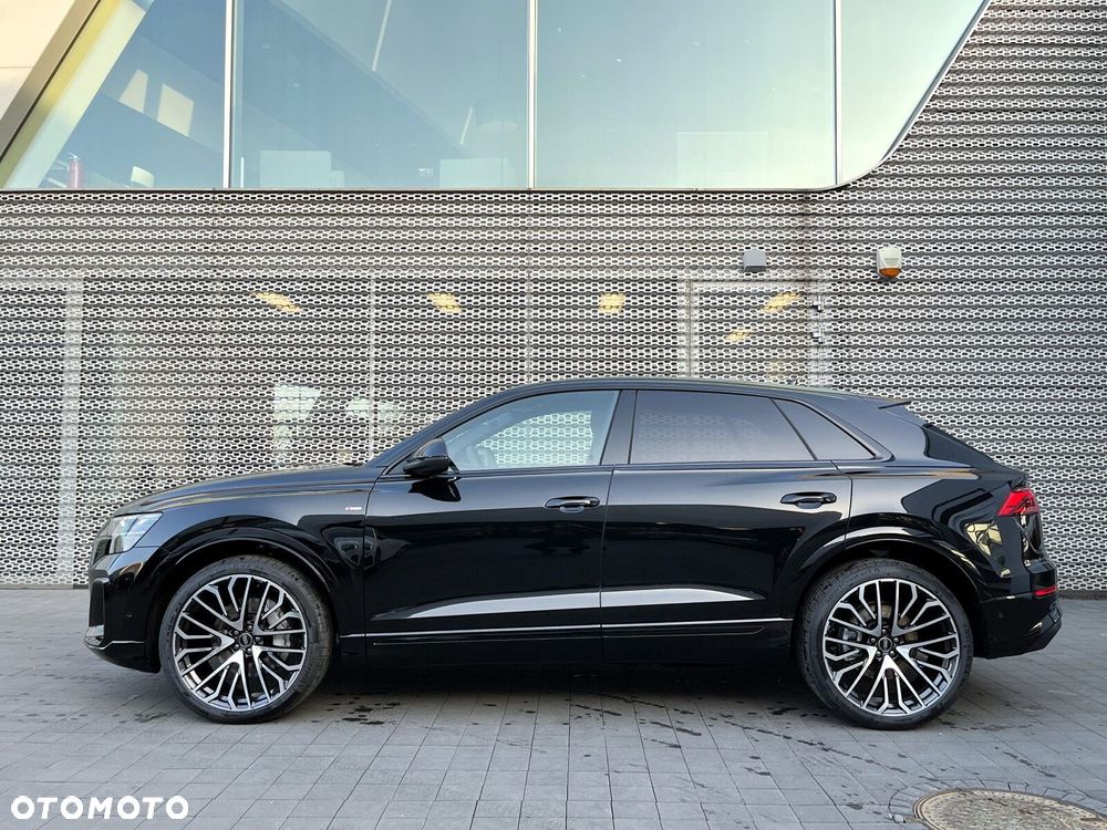 Audi Q8 - 7