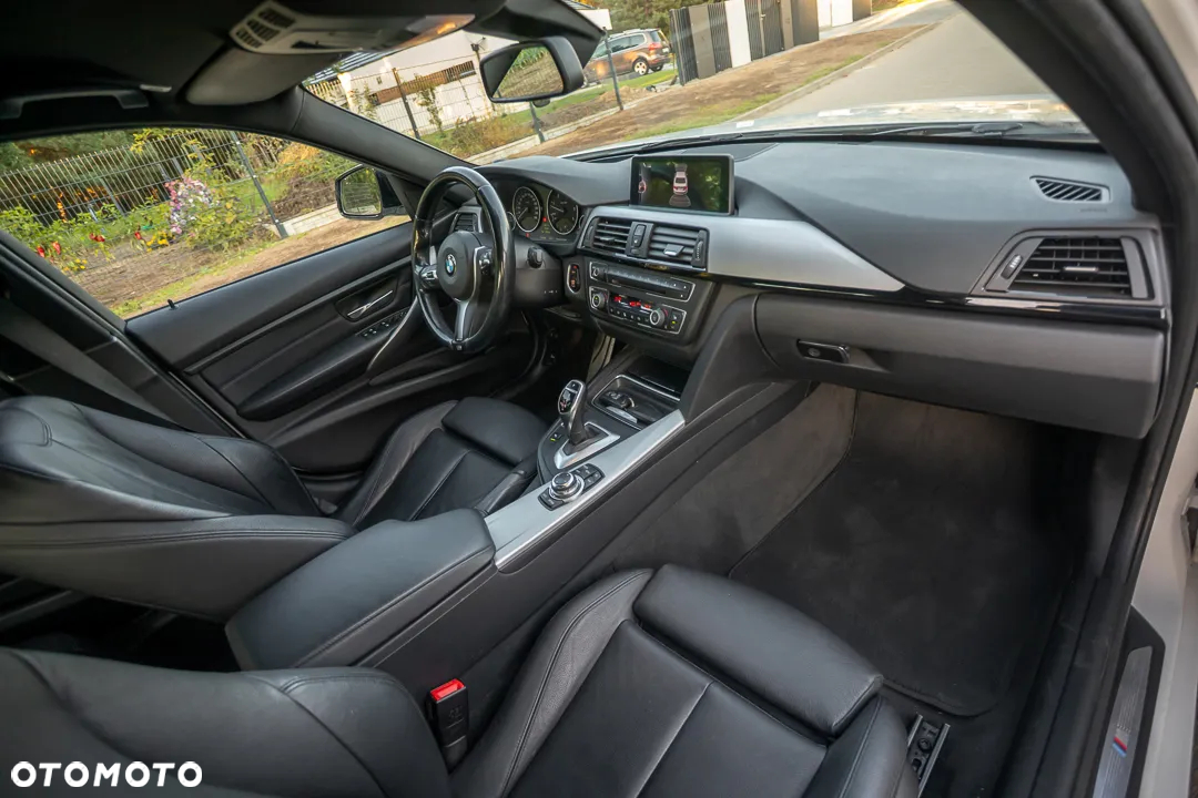 BMW Seria 3 330d xDrive M Sport - 18
