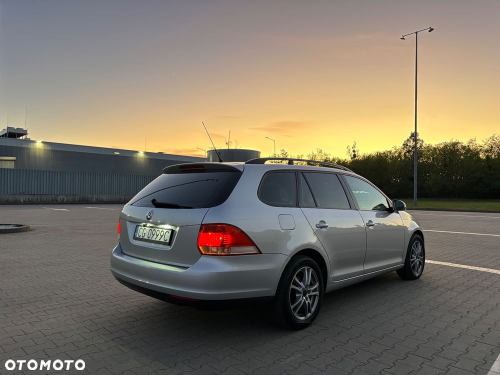 Volkswagen Golf 1.9 TDI DPF Trendline - 4