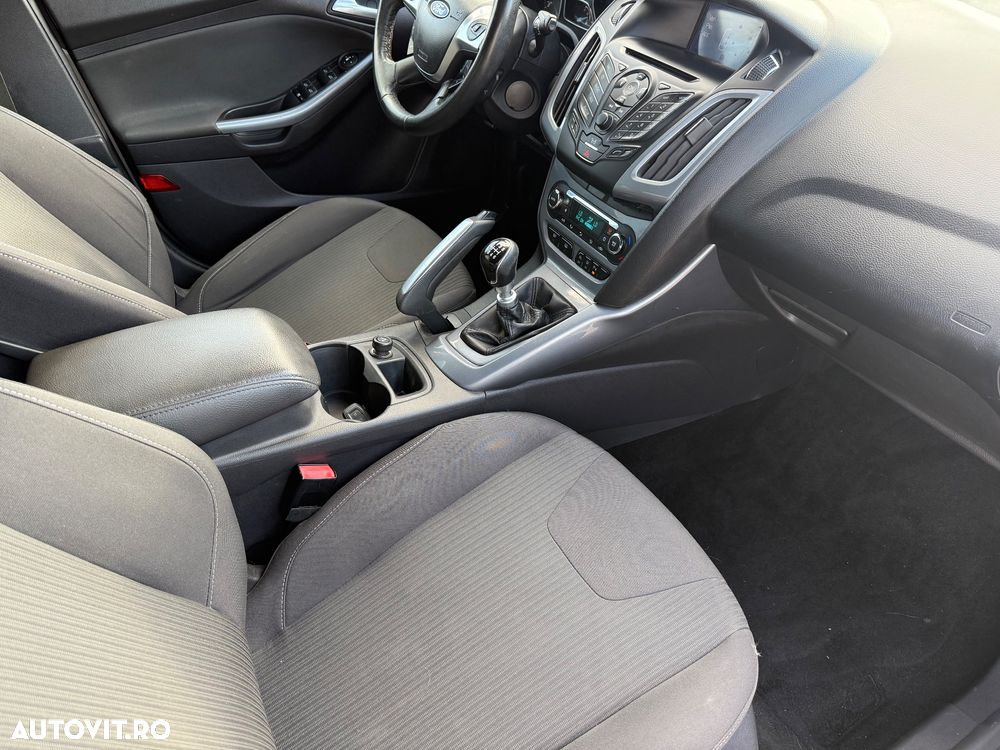 Ford Focus - 6