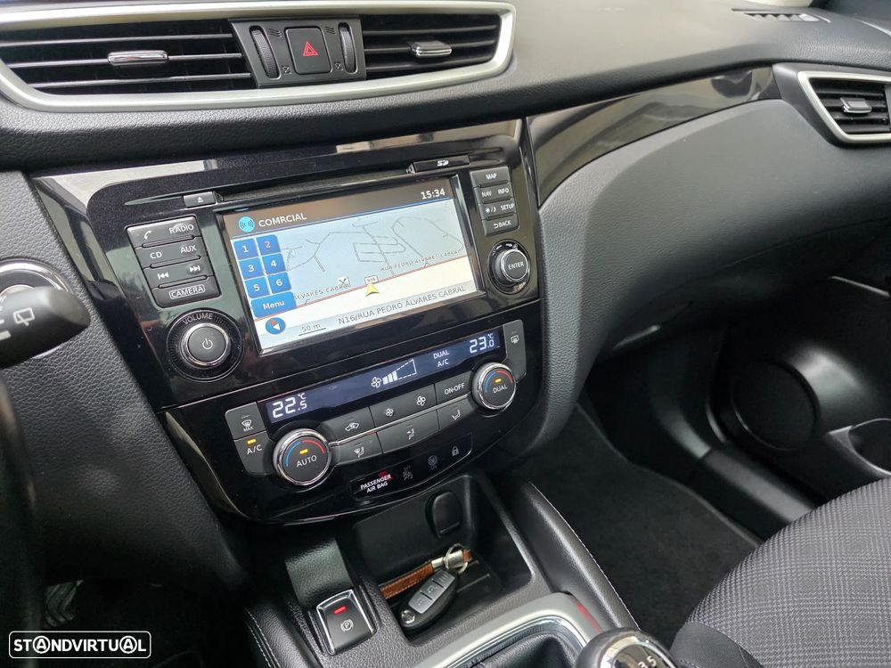 Nissan Qashqai 1.5 dCi N-Connecta 18 - 36