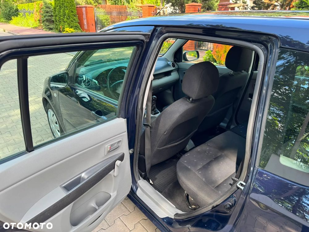 Mazda 2 - 7