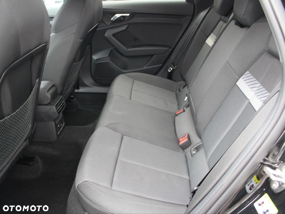 Audi A3 Sportback - 12