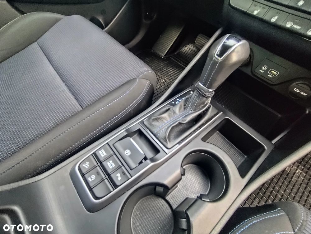 Hyundai Tucson blue 1.7 CRDi 2WD DCT Premium - 22