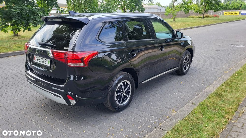 Mitsubishi Outlander 2.0 4WD Top - 6