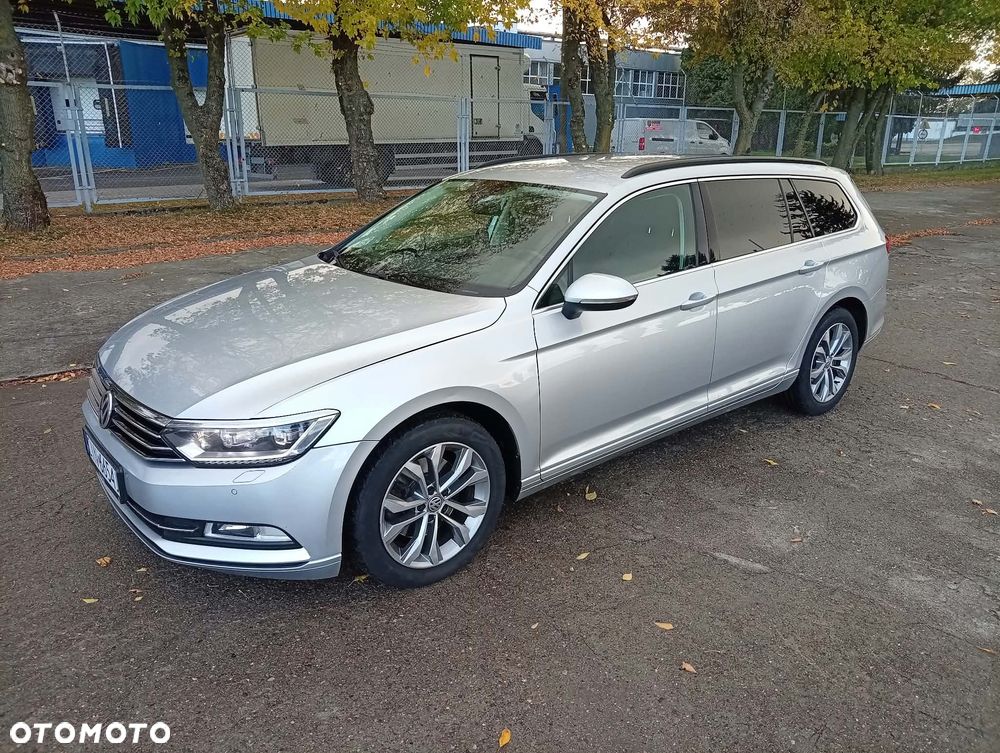 Volkswagen Passat - 16