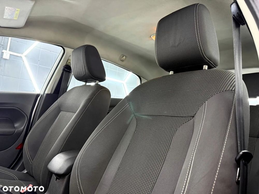 Ford Fiesta 1.5 TDCi Titanium - 17