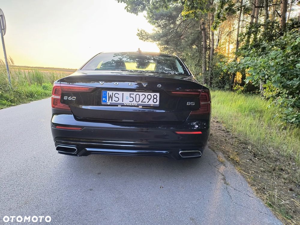 Volvo S60 B5 B AWD Plus Dark - 8
