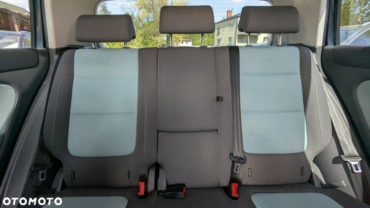 Volkswagen Golf Plus - 17