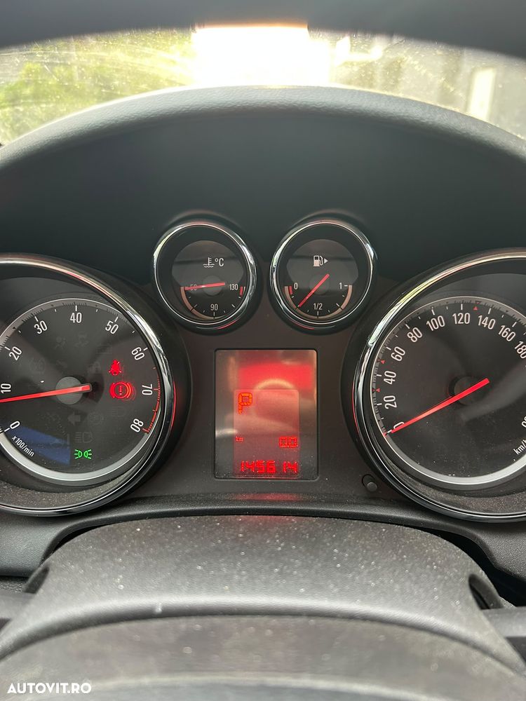 Opel Astra - 19