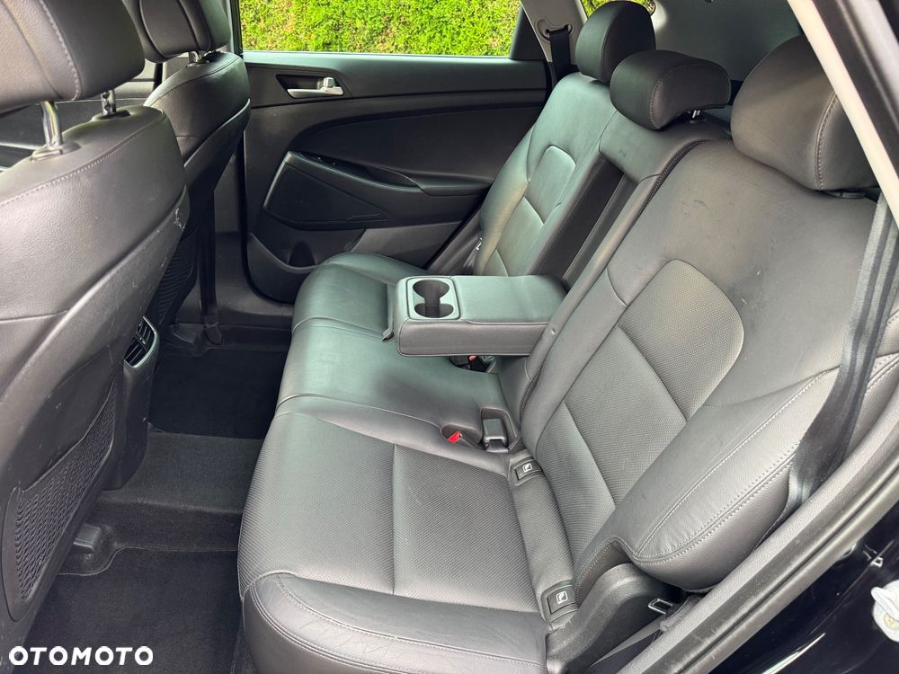 Hyundai Tucson blue 1.7 CRDi 2WD Intro Edition - 17