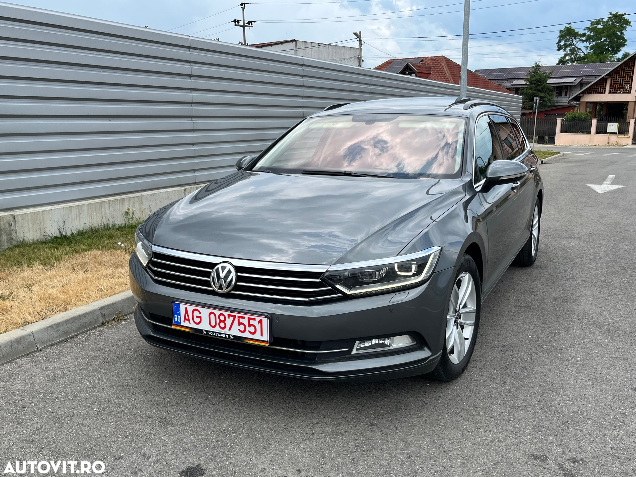 Volkswagen Passat - 9