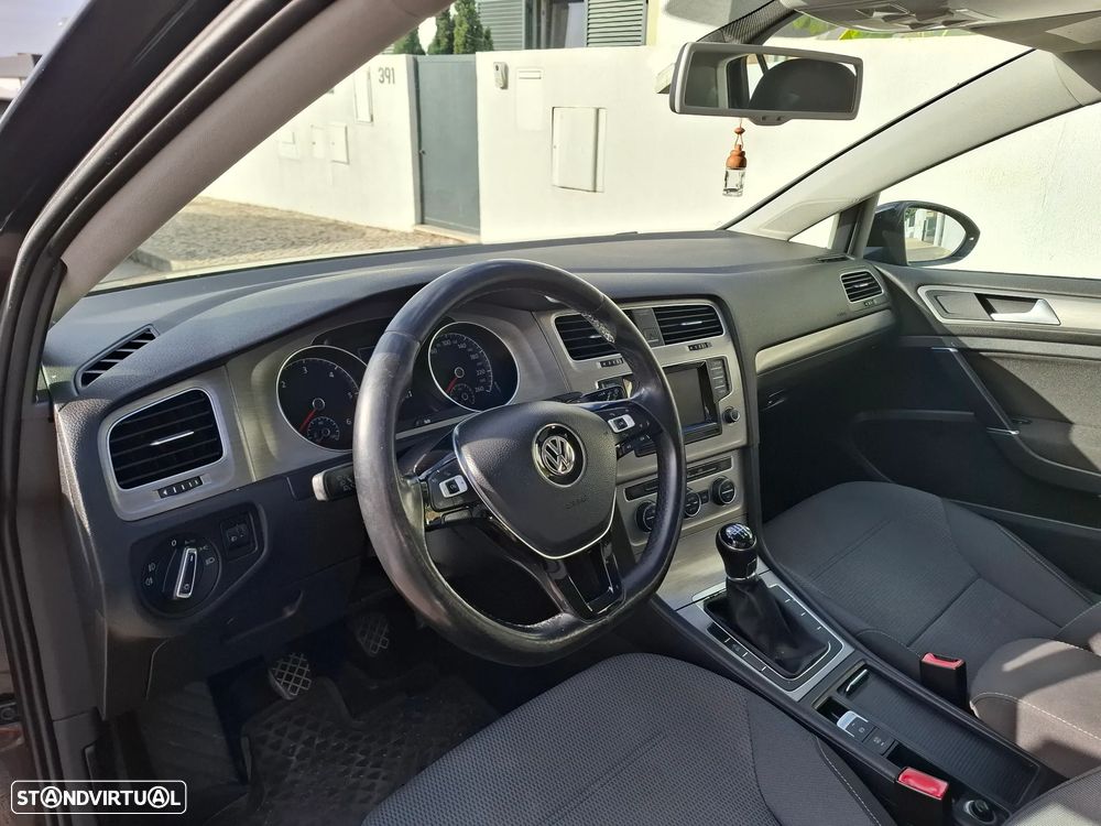 VW Golf 1.6 TDi BlueMotion Confortline - 2