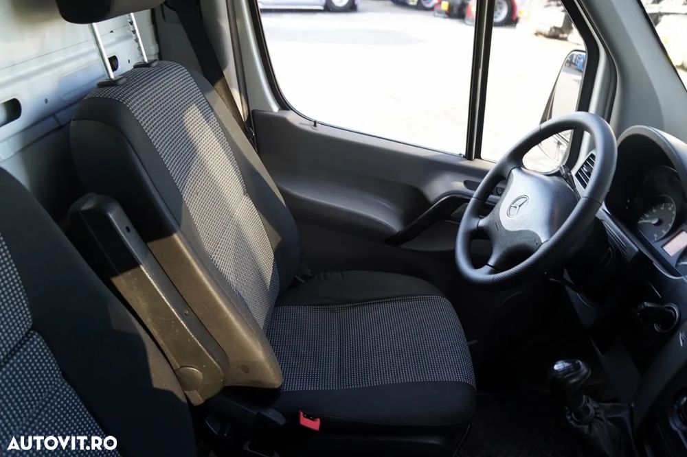 Mercedes-Benz SPRINTER 513 CDI / CUTIE DE VITEZE 4,4 m / MANUALĂ / DOUĂ CUTII - 21