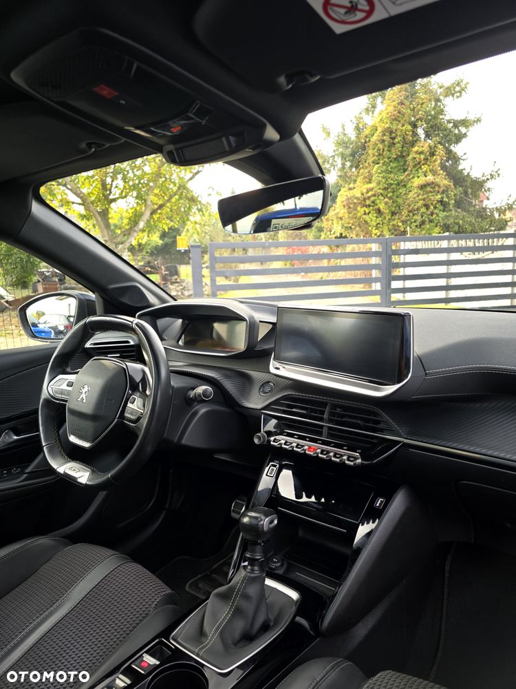 Peugeot 208 PureTech 100 GT - 16