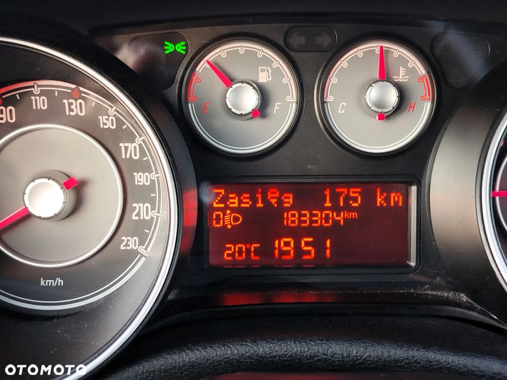 Fiat Punto 0.9 Twinair Easy Pakiet Easy Plus S&S - 36