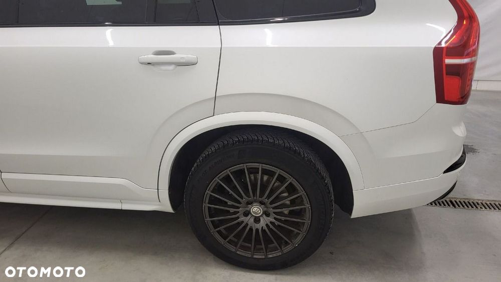 Volvo XC 90 B5 D AWD R-Design - 9