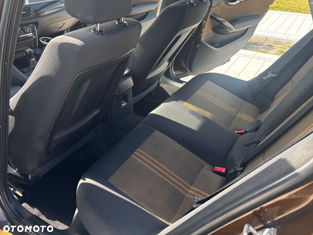 BMW X1 xDrive20d - 10