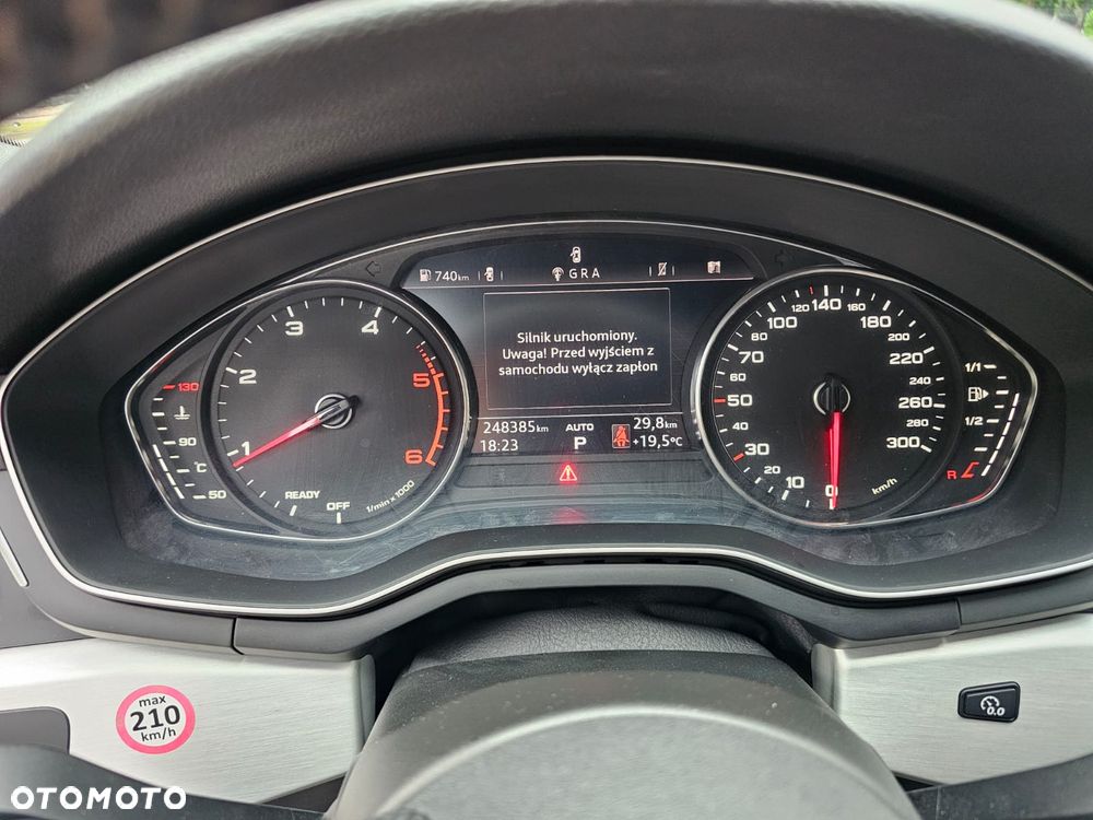 Audi A4 Avant 2.0 TDI S tronic quattro design - 29