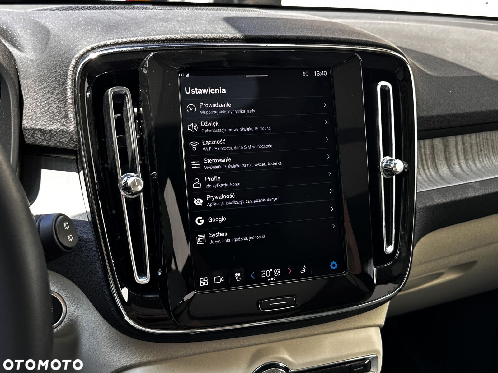 Volvo XC 40 - 29