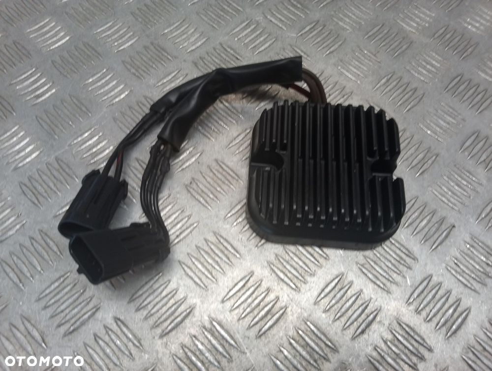 Regulator napięcia VICTORY VEGAS / 8-BALL 06-10r   PN. 4011062 - 2