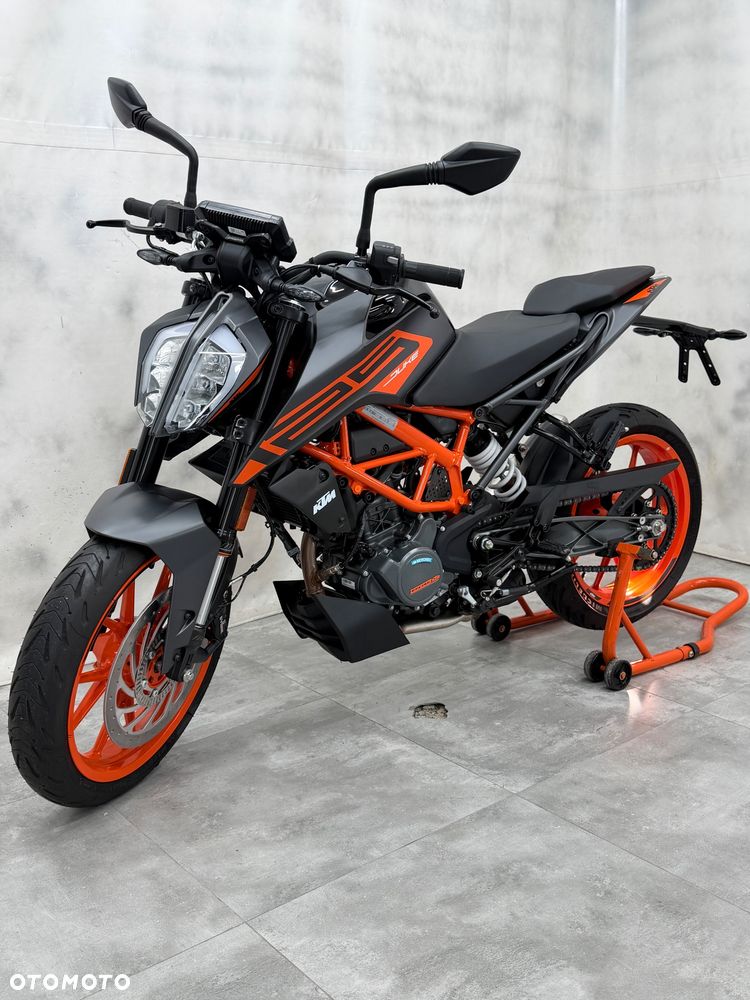 KTM Duke 125 - 8