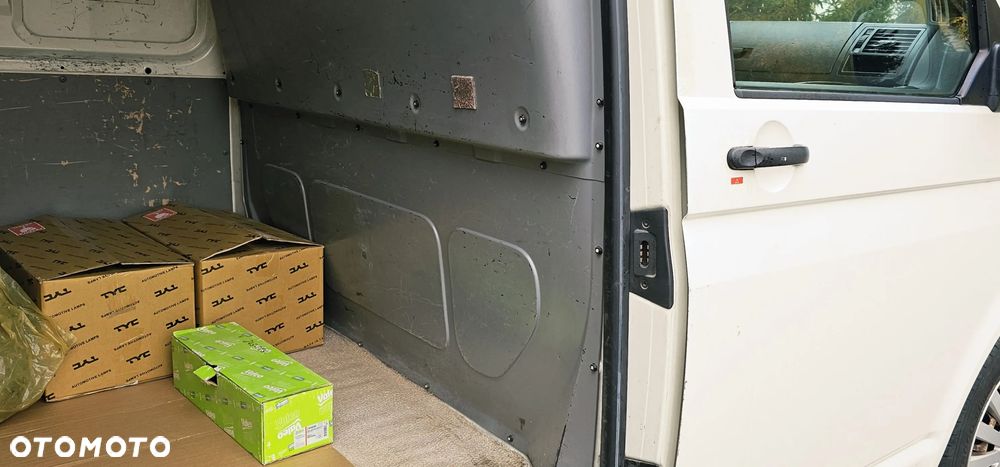 Volkswagen Transporter - 24