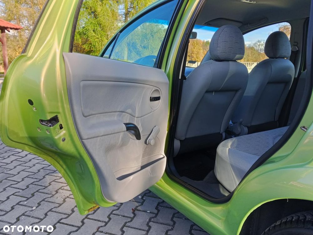 Citroën C3 1.1 Control+ (sx) - 23