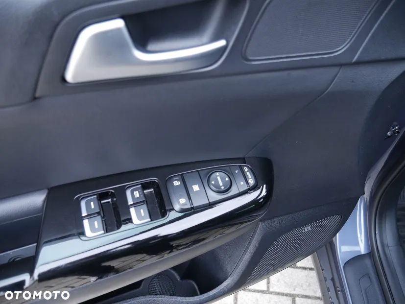 Kia Sportage 1.6 GDI 2WD Dream-Team Edition - 25