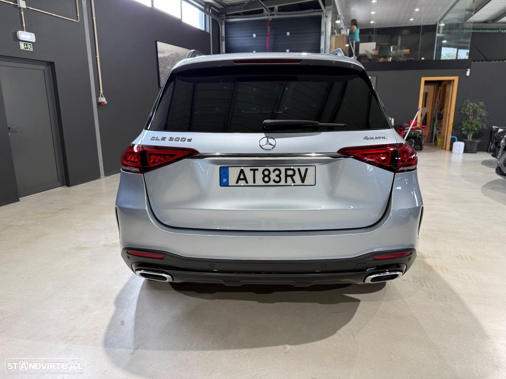 Mercedes-Benz GLE 300 d 4Matic - 13