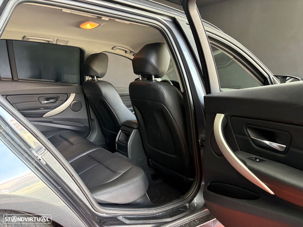 BMW 320 d xDrive Aut. Sport Line - 37