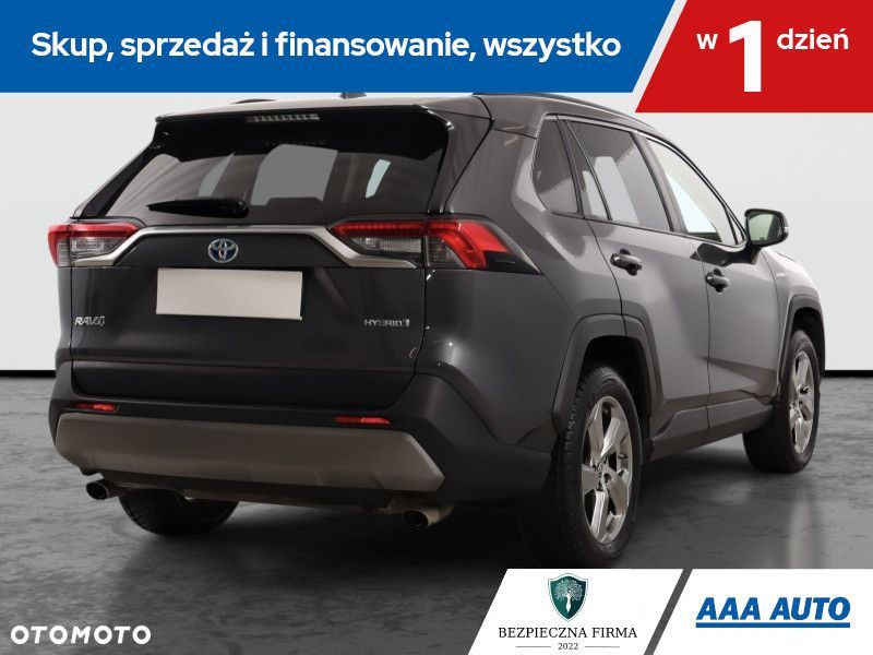 Toyota RAV4 - 7
