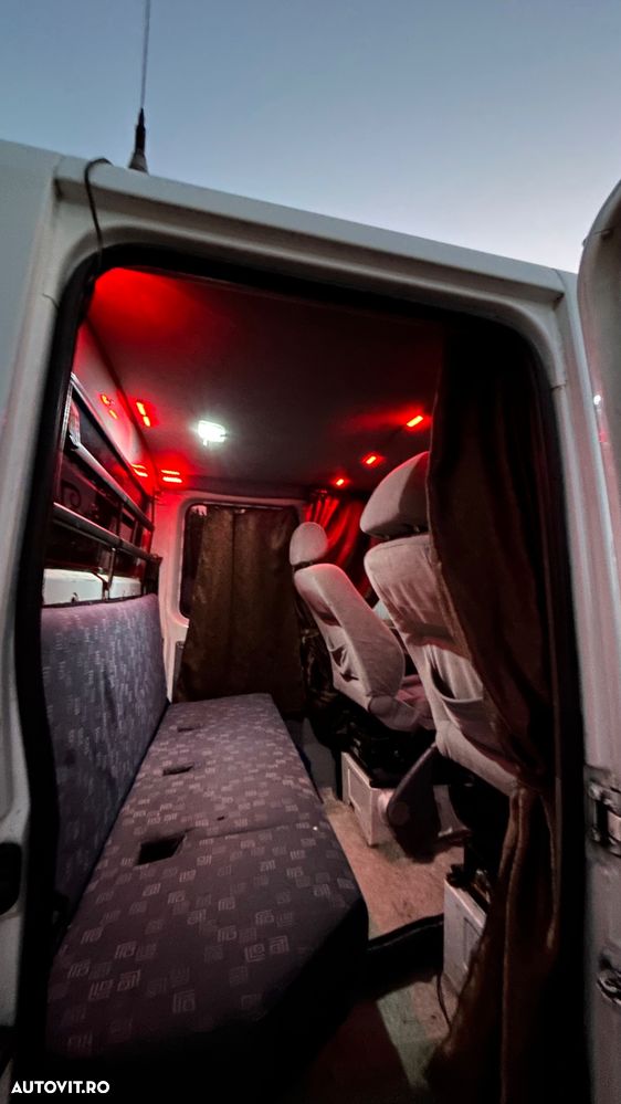Mercedes-Benz Sprinter - 9