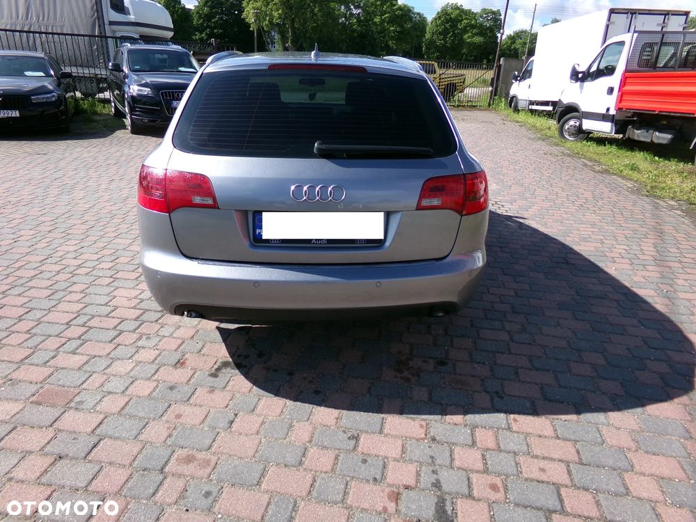 Audi A6 Avant - 11