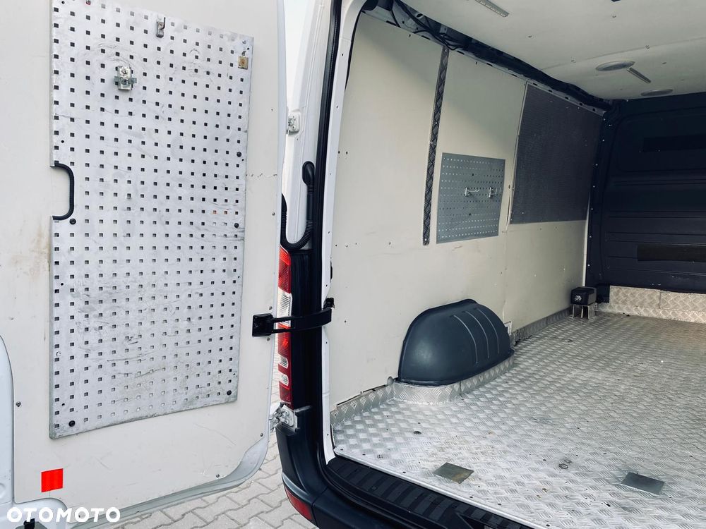 Mercedes-Benz SPRINTER - 25