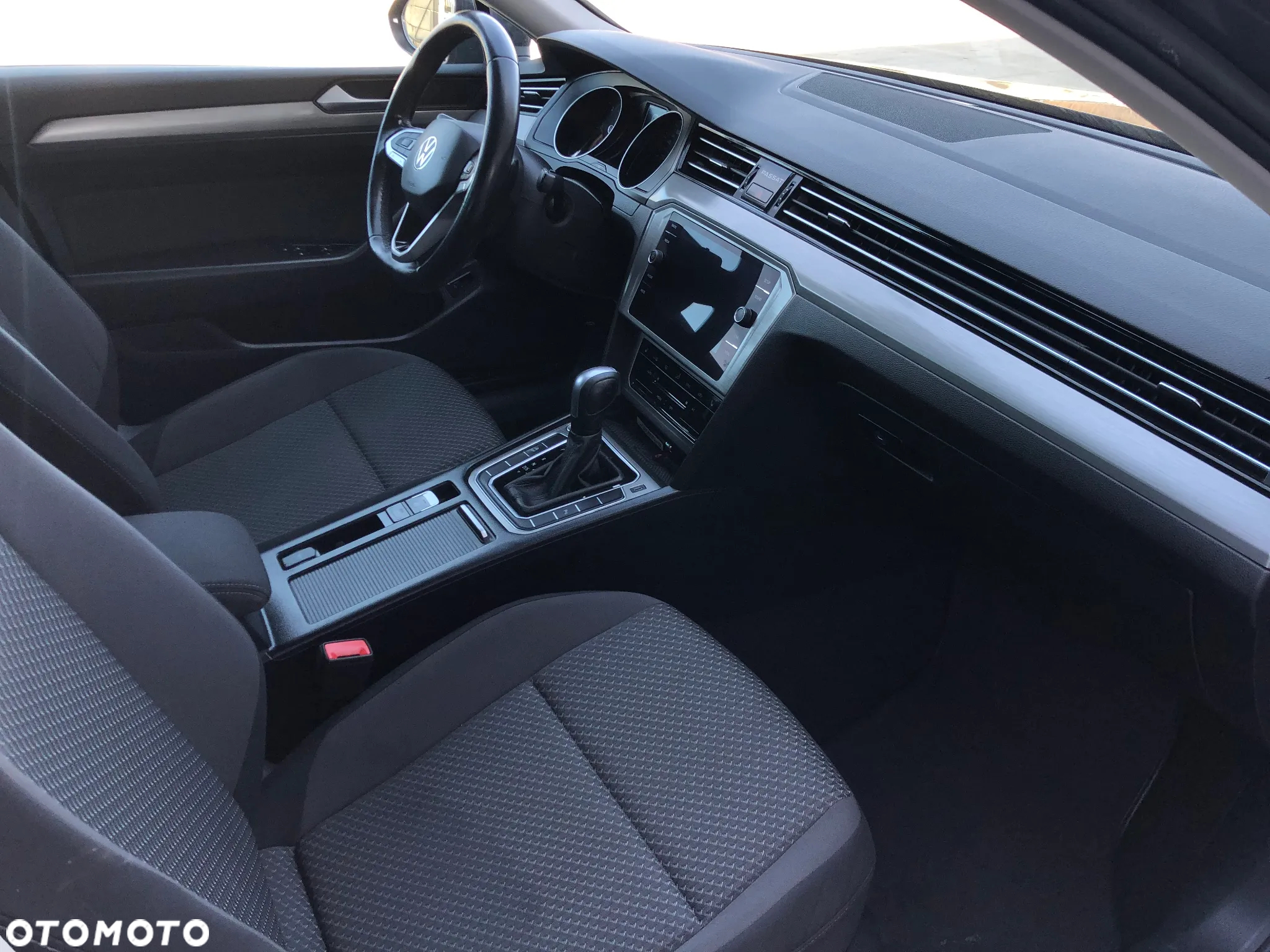 Volkswagen Passat Variant 2.0 TDI SCR DSG Business - 12