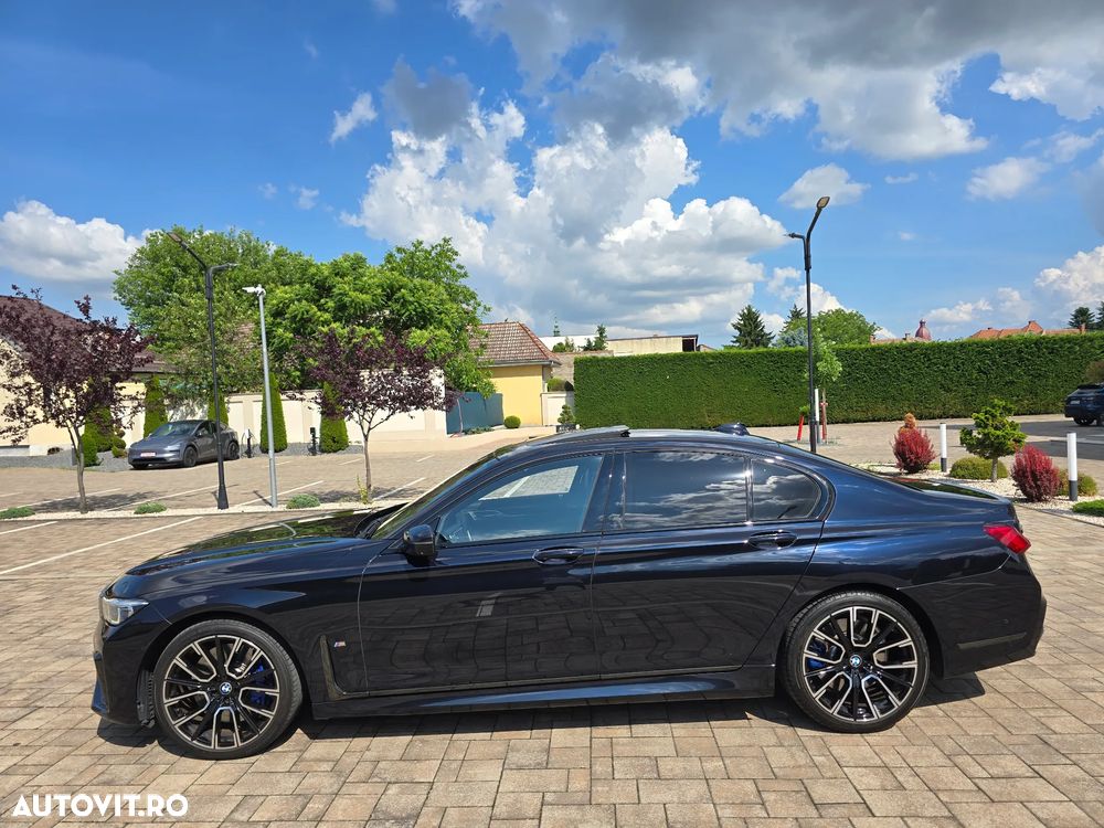 BMW Seria 7 740Ld xDrive MHEV - 33