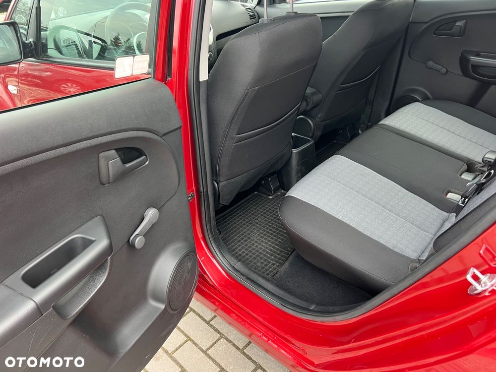 Kia Venga 1.6 Smart - 17