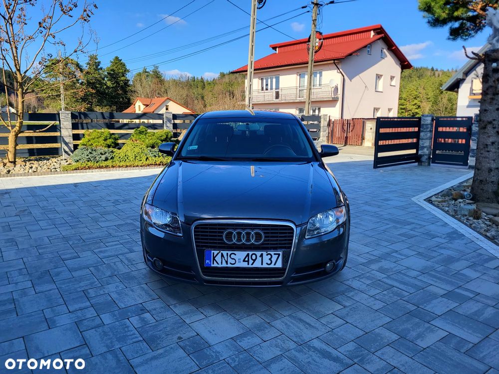 Audi A4 Limousine - 7