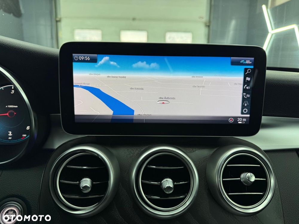 Mercedes-Benz Klasa C 300 d 4Matic 9G-TRONIC AMG Line - 18