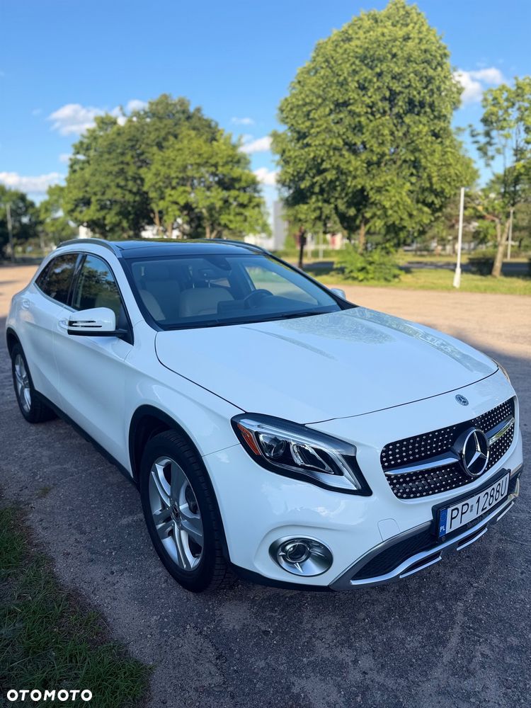 Mercedes-Benz GLA 250 4Matic 7G-DCT - 1