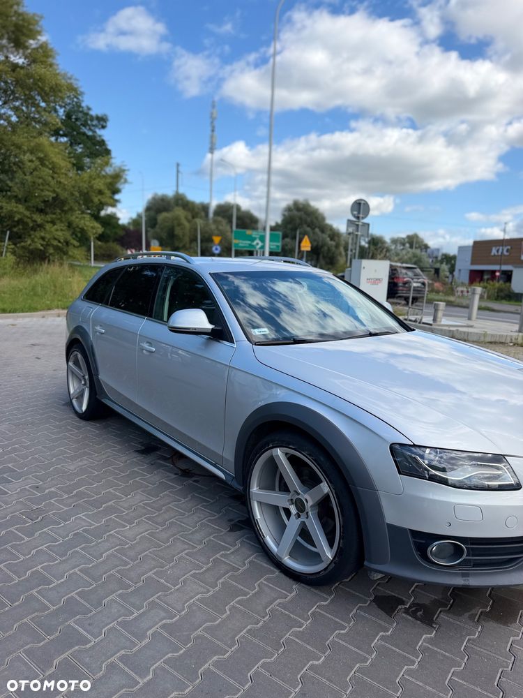 Audi A4 Allroad 2.0 TDI Quattro - 11