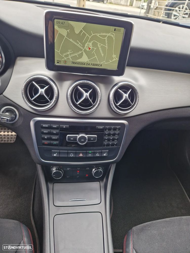 Mercedes-Benz CLA 200 CDI 7G-DCT AMG Line - 15